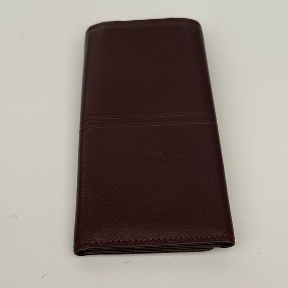 Givenchy 4 Key Holder. Color is of dark red  / brown - Picture 6 of 6